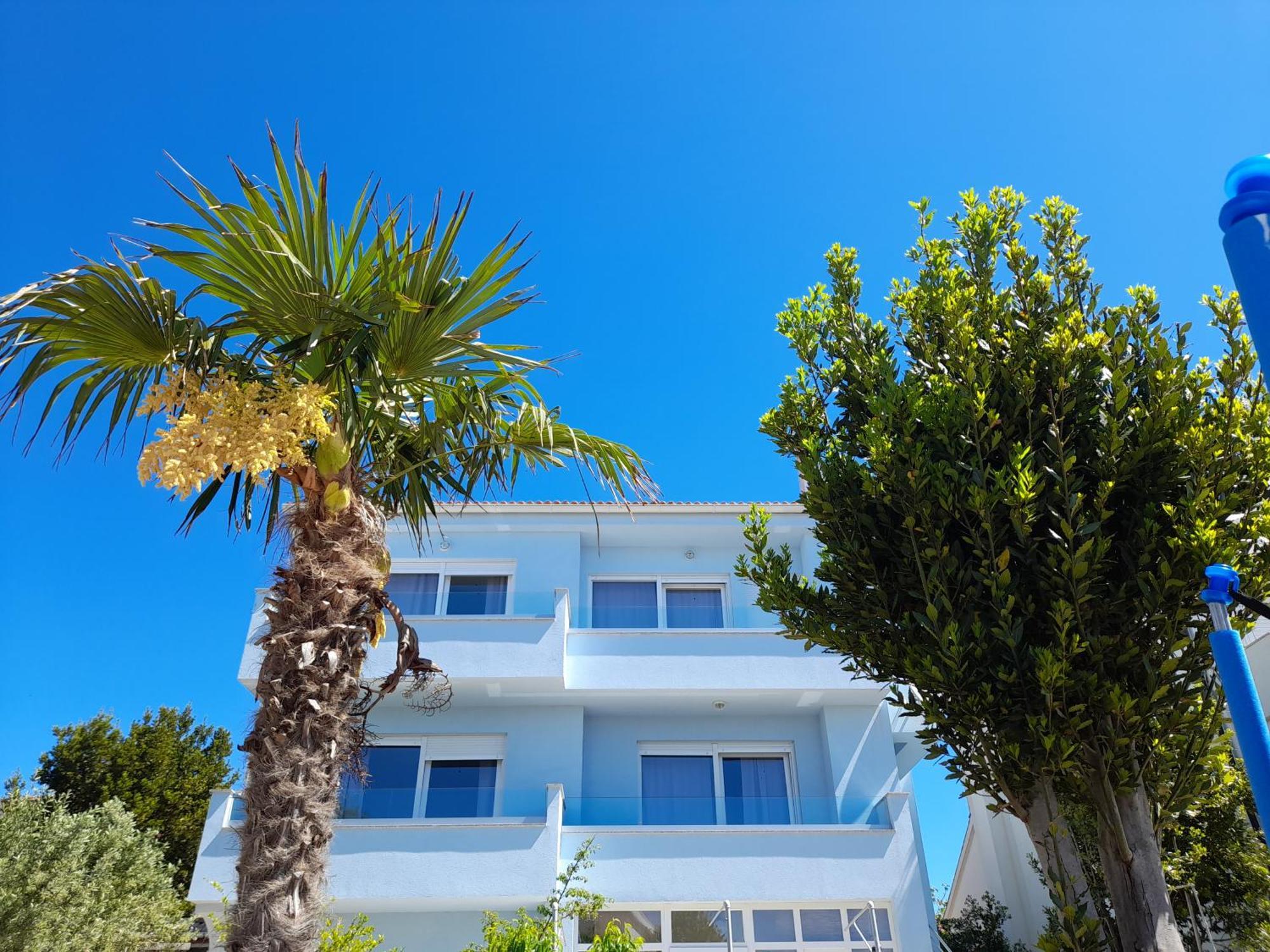 Apartment Mia Novalja